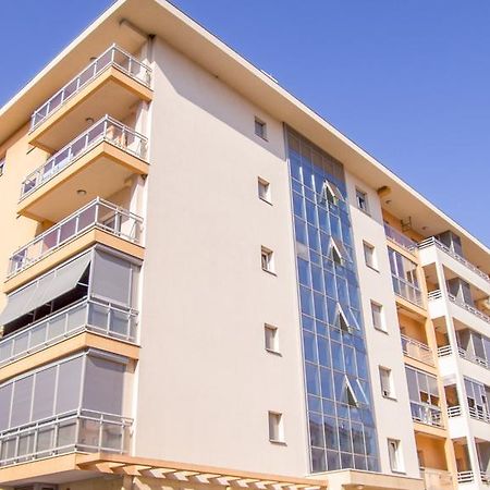 Delta Capital Apartment Podgorica Zewnętrze zdjęcie