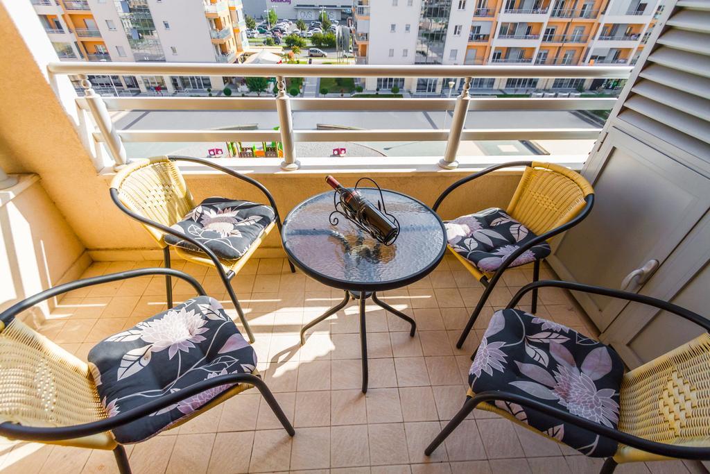 Delta Capital Apartment Podgorica Zewnętrze zdjęcie